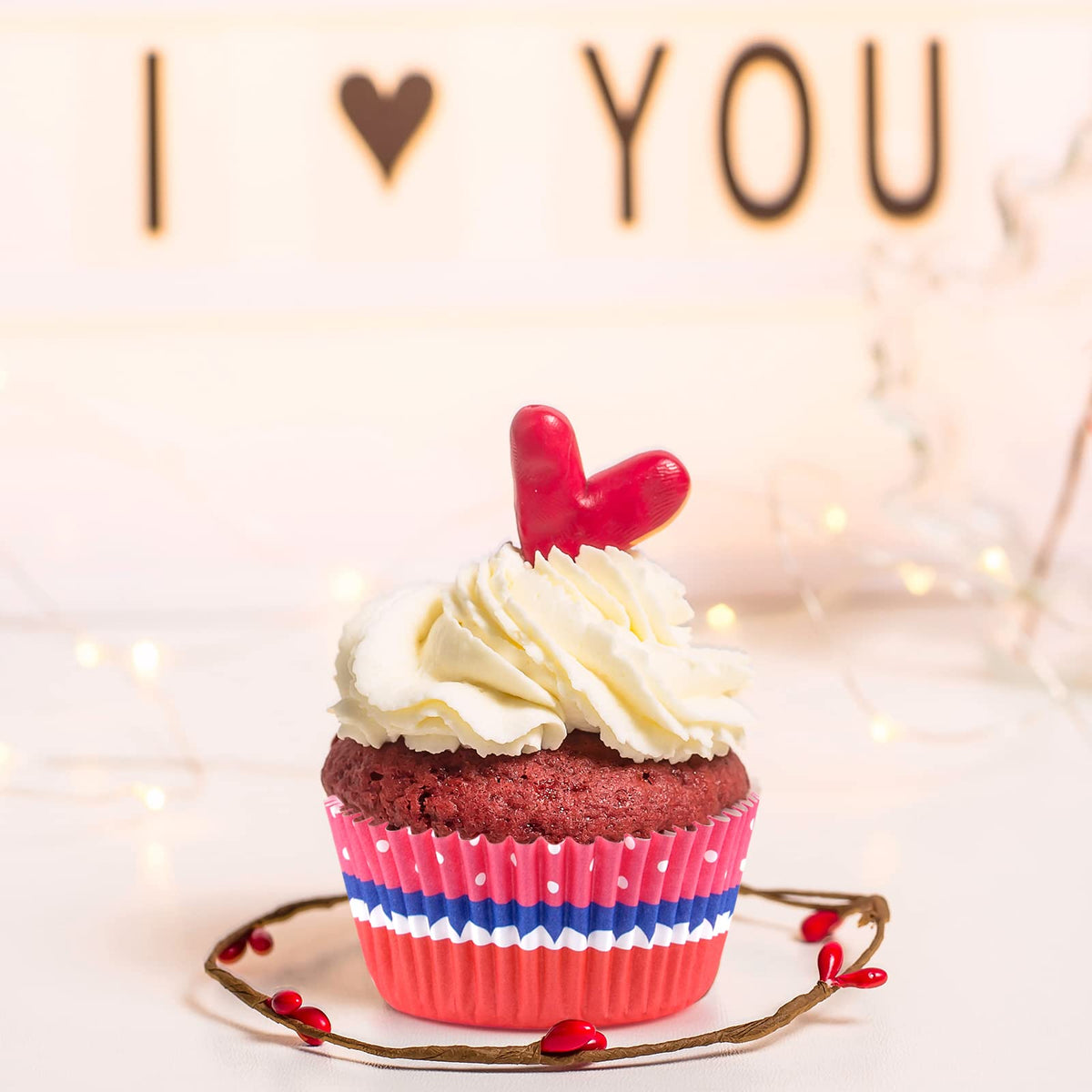 ELECLAND 600 Pcs Valentine's Day Cupcake Liners Baking Muffin Paper Cups Cases Baking Cups Wrappers Decorations for Party Supplies