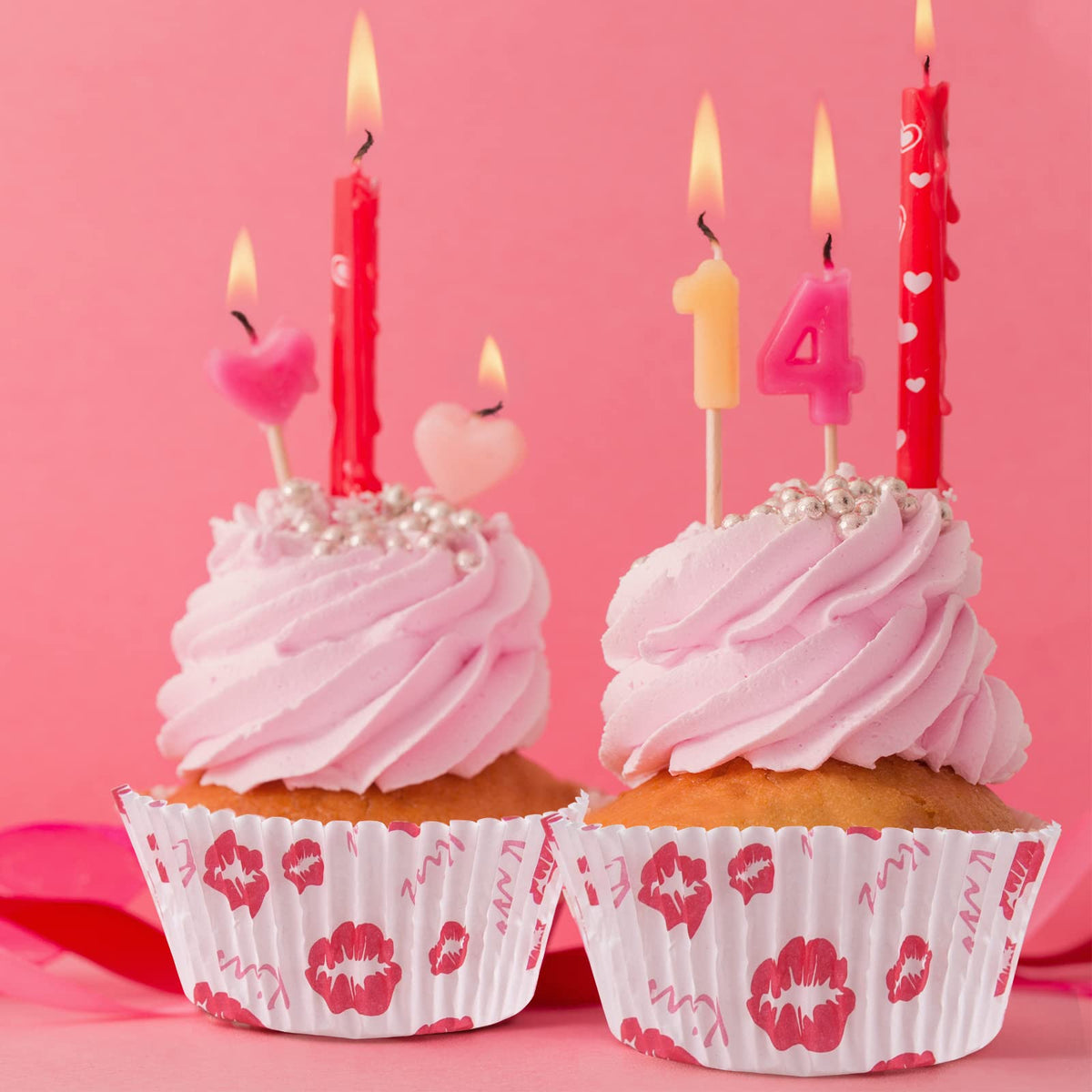 ELECLAND 600 Pcs Valentine's Day Cupcake Liners Baking Muffin Paper Cups Cases Baking Cups Wrappers Decorations for Party Supplies