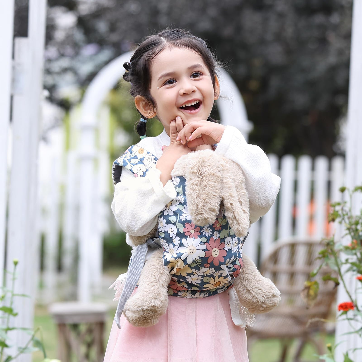 GAGAKU Baby Doll Carrier - Kids Toy with Adjustable Straps for Stuffed Animal Dolls - Gray - Smiling Daisies
