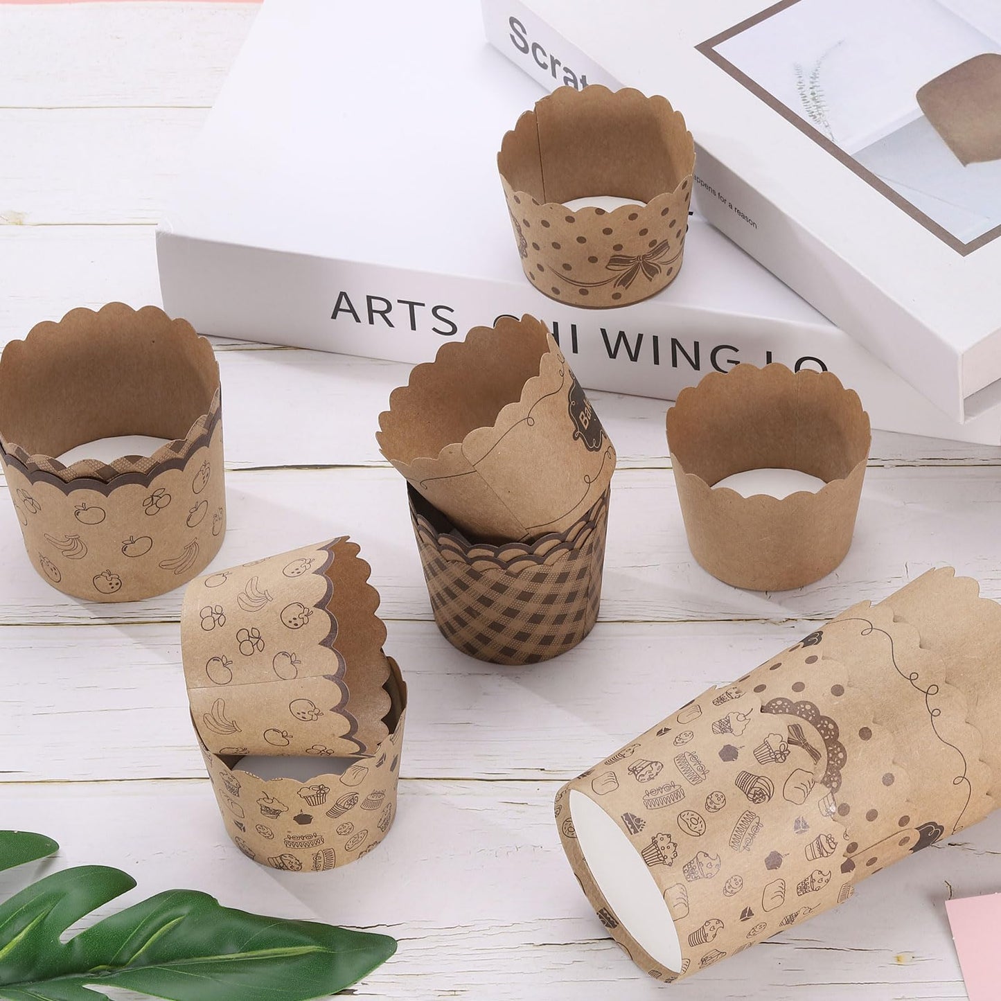 HARFINGTON 100Pcs Paper Baking Cups Small Brown Kraft Paper Muffins Liner Cupcake Greaseproof Disposable Bulk Wrappers for Wedding Birthday Graduation, Plaid