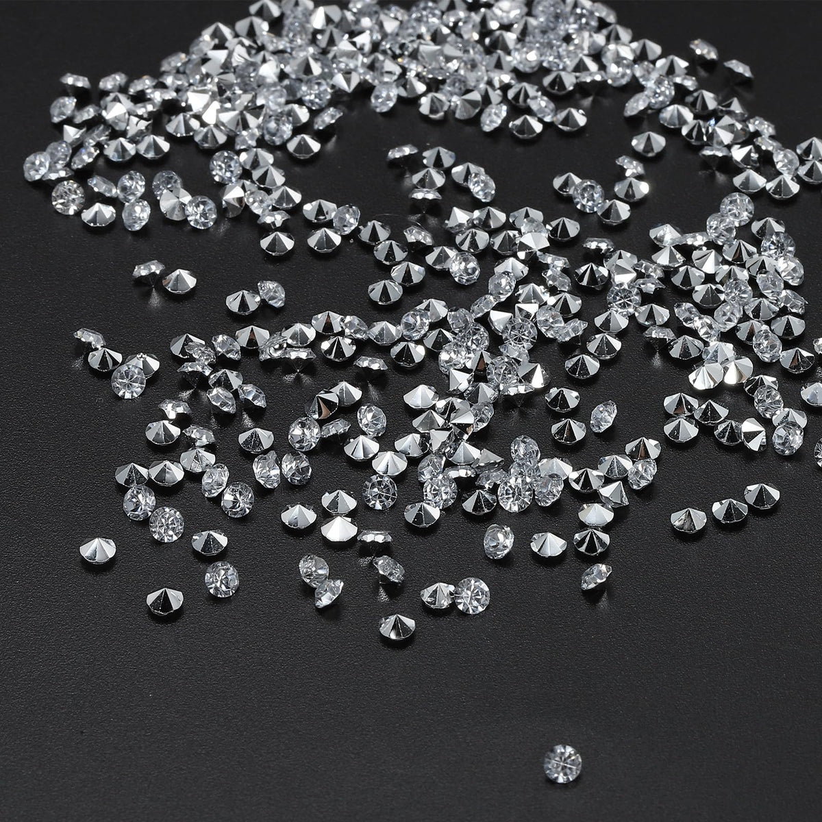 M METERXITY 10000 Pack Clear Acrylic Diamonds Vase Filler Wedding Table Scatter Crystals Diamonds Fake Confetti Gems Apply to Party/Wedding/Decoration (3mm Silver, Clear)
