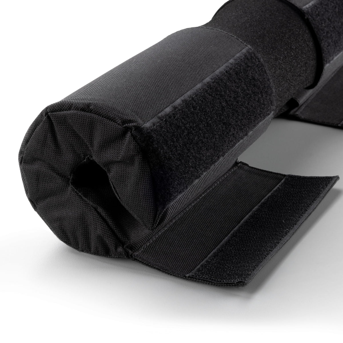 Fitgriff® Barbell Hip Thrust Pad for Squats, Lunges & Glute Bridges – Weightlifting Cushion for Neck & Shoulder Protection – Fits Olympic & Standard Bars (Black)