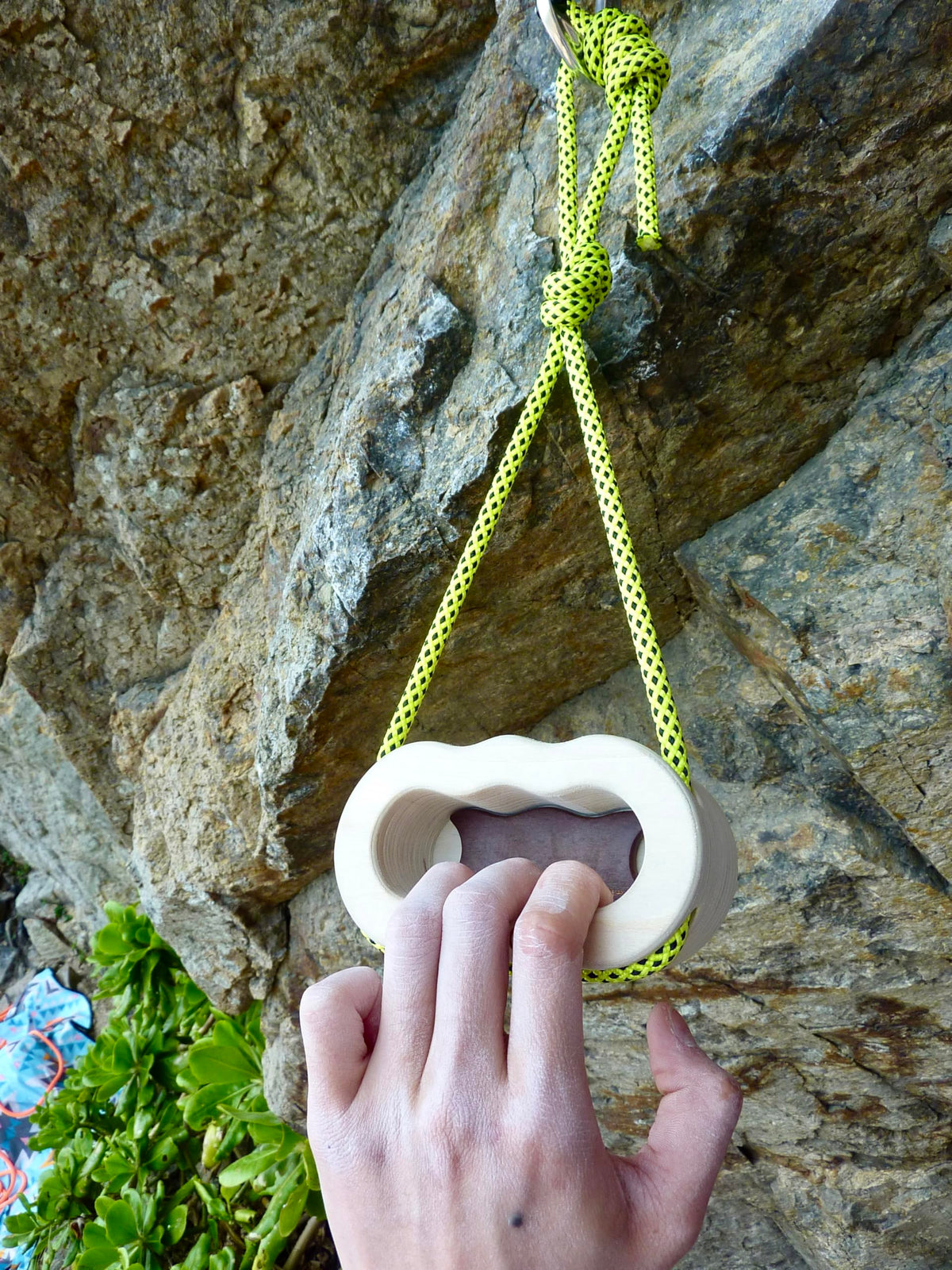 BLACKSTONE ISLAND Hangboard for Rock Climbing-Climbing Training Board- Hangboard for Indoor and Outdoor Use—MINI