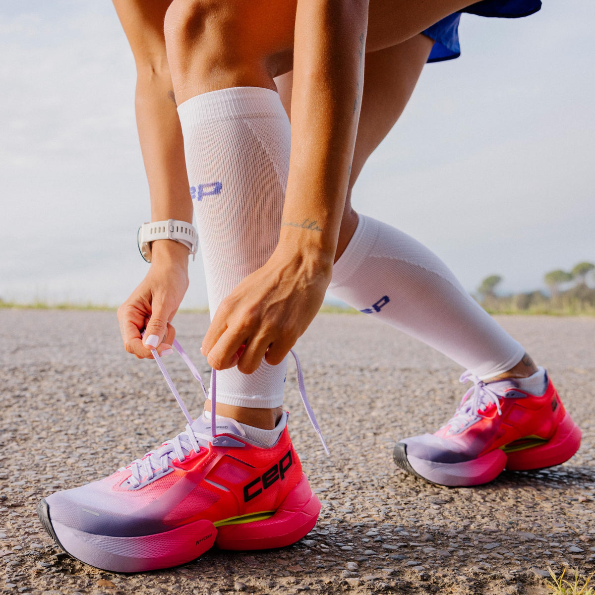CEP Core Run Ultralight Calf Sleeves, White, Women, IV